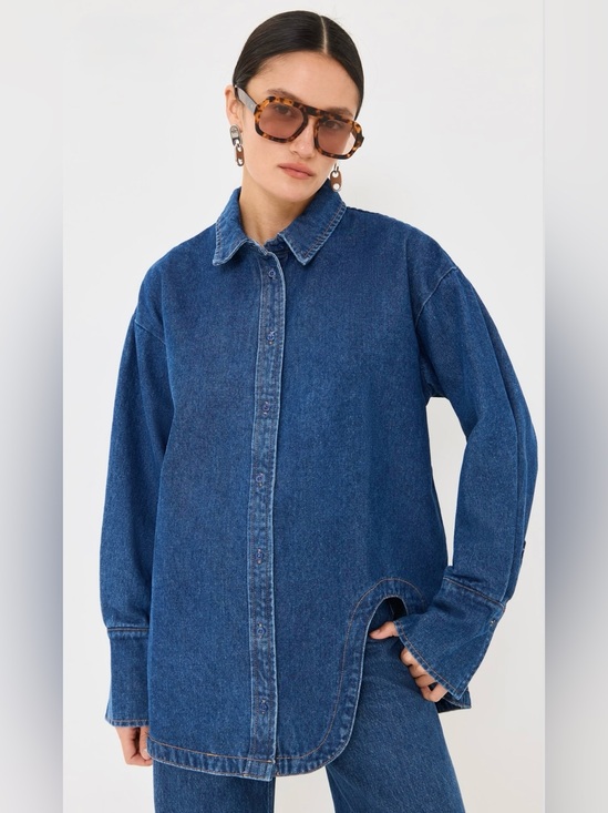 Lioness Tops - NWOT Small Lioness Off Duty Dark Blue Denim Button-Up Shirt